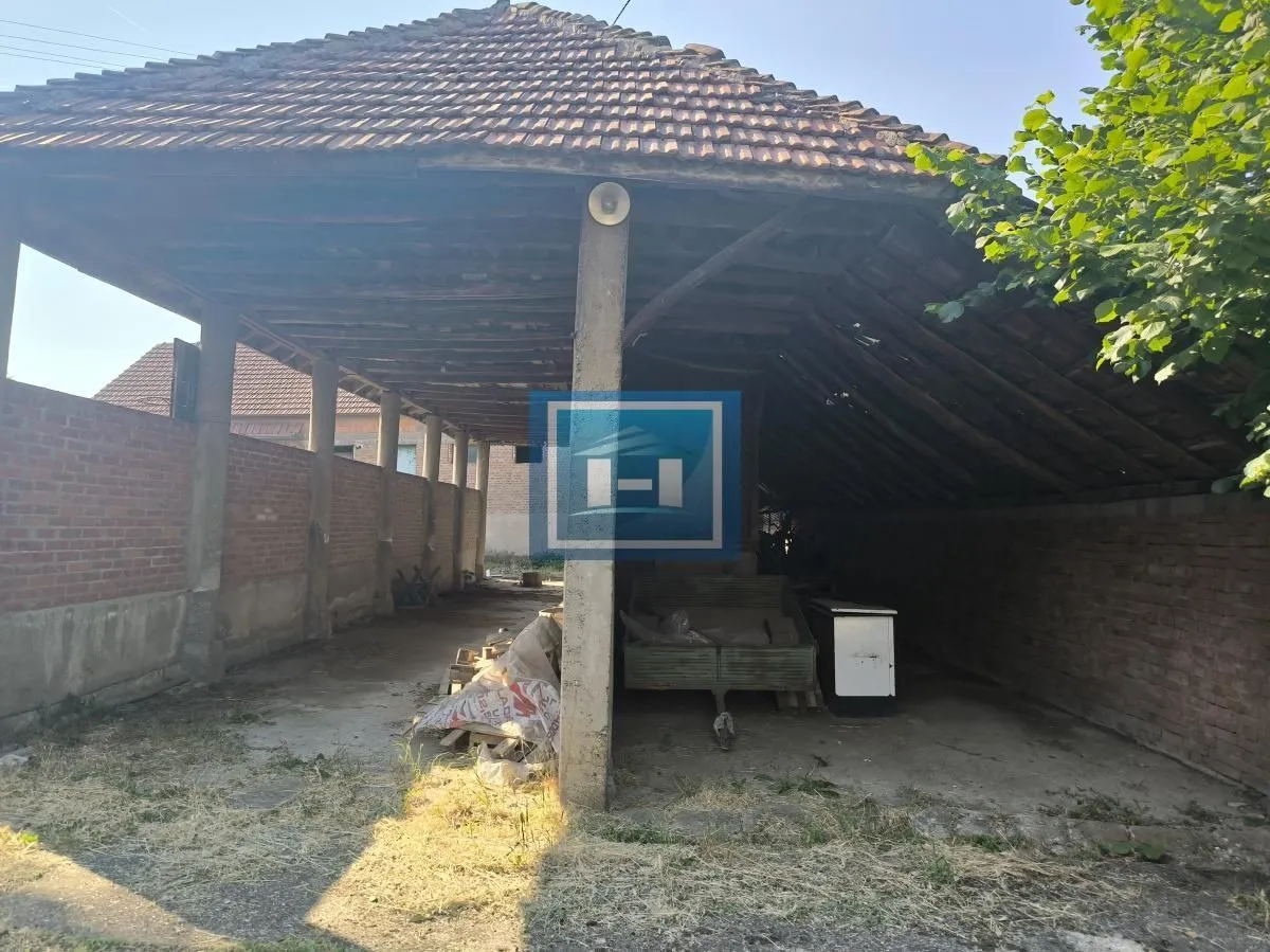 Prodaja, kuća, 824m², Brestovo, Despotovac