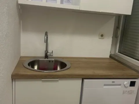 Izdavanje, dvosoban stan, 68m², Centar, Podgorica - image 6