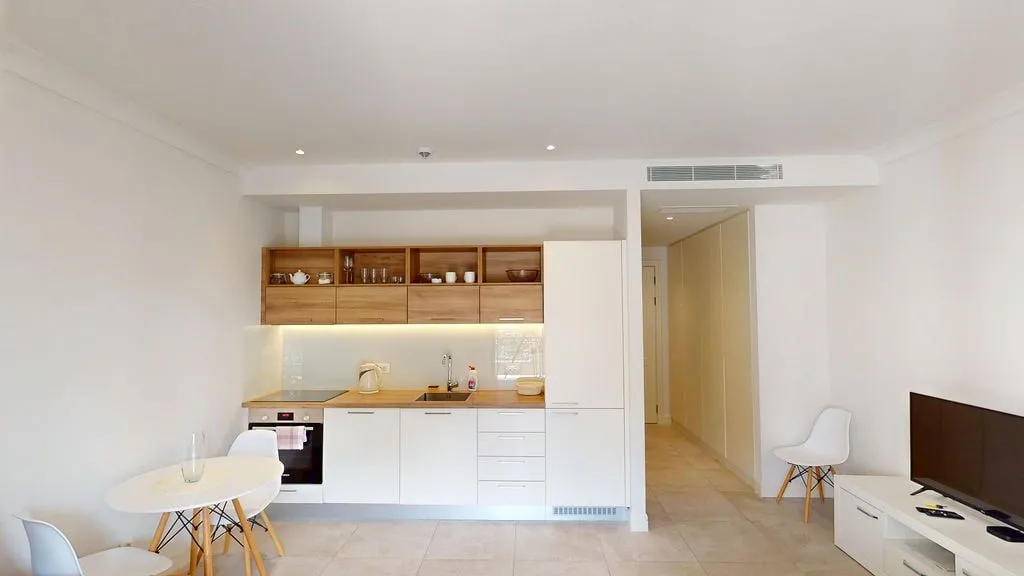 Prodaja, jednosoban stan, 43m², Tivat, Crna Gora