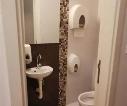 Izdavanje, poslovni prostor, 118m², Crveni Krst, Beograd - image 11