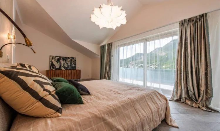 Prodaja, kuća, 600m², Lepetani, Tivat