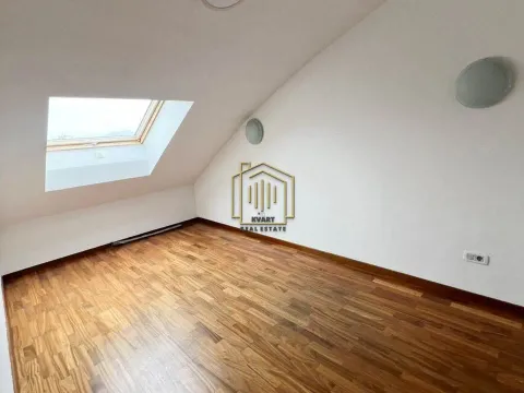 Prodaja, četvorosoban stan, 220m², Preko Morače, Podgorica - image 20