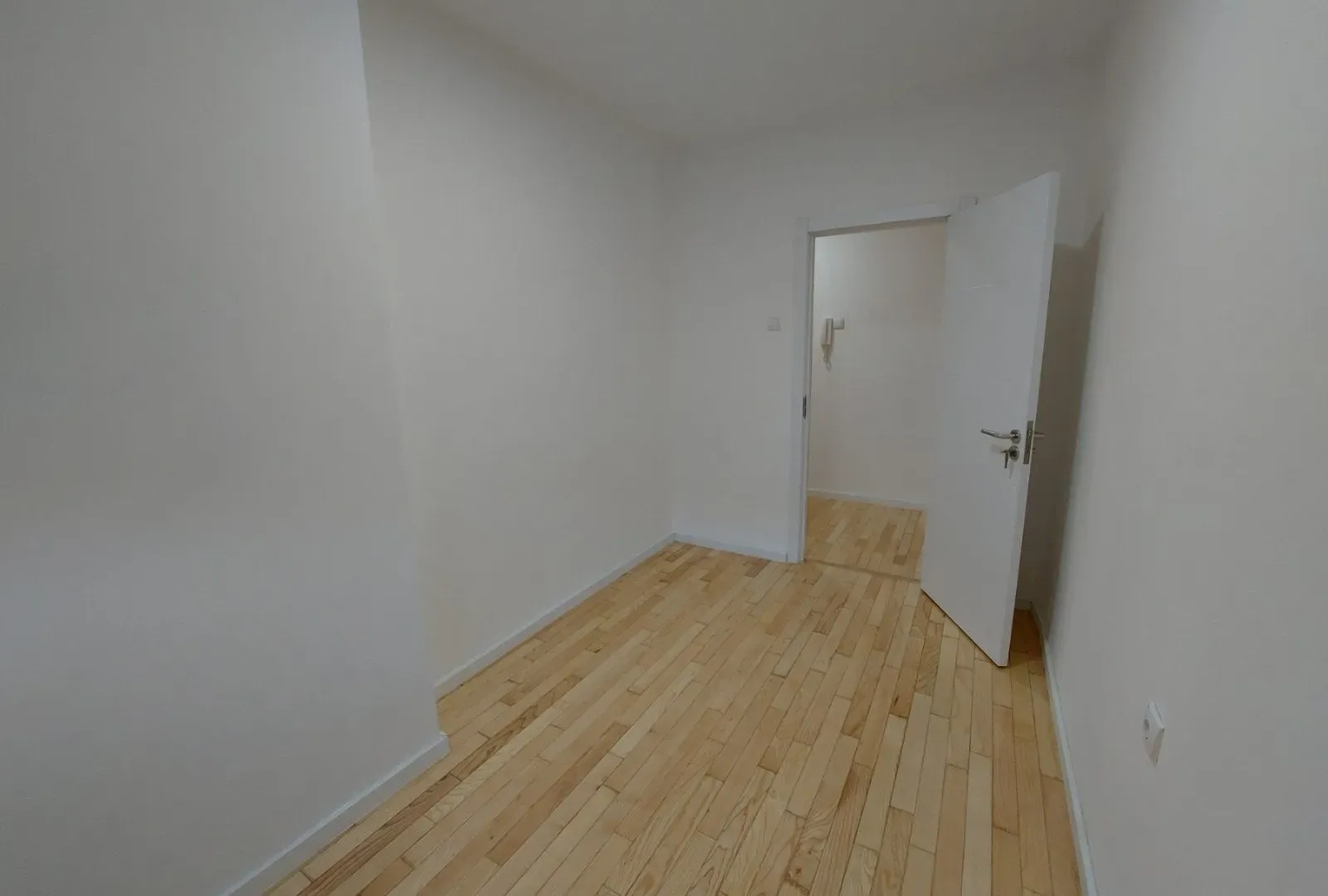 Prodaja, trosoban stan, 51m², Rotkvarija, Novi Sad Sve Podlokacije