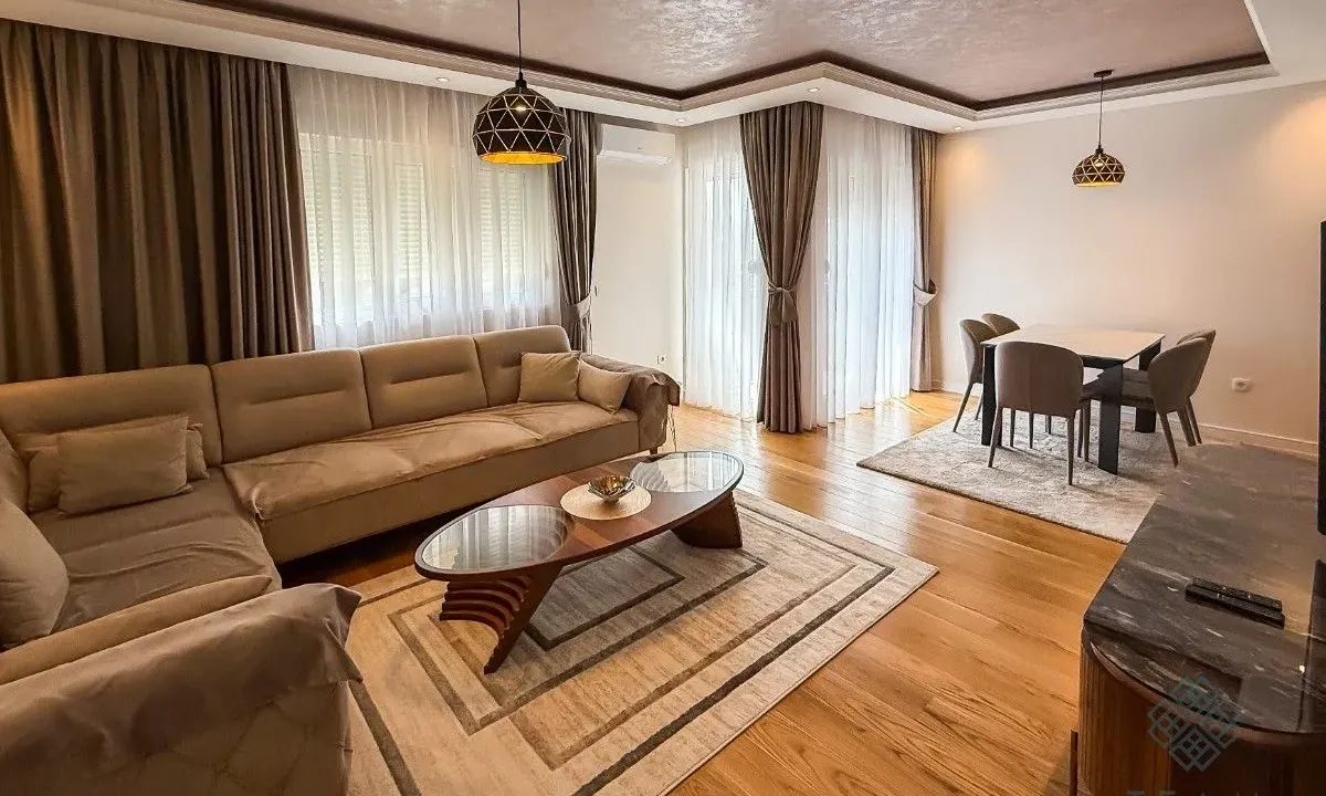 Rent, three bedroom apartment, 94m², Central Point, Podgorica