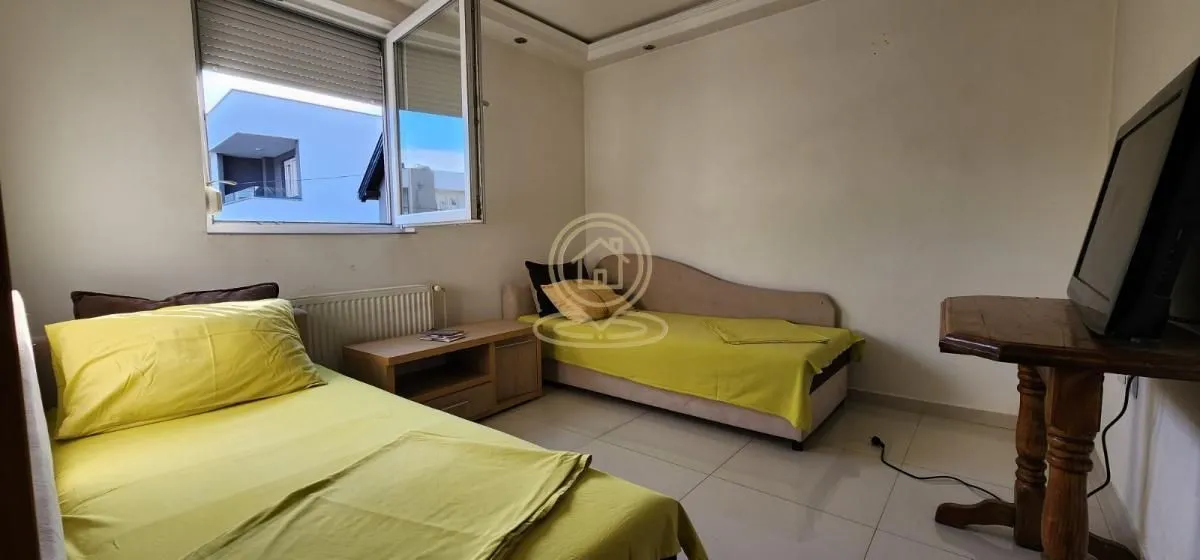 Izdavanje, dvosoban stan, 55m², Blok 8, Petrovaradin