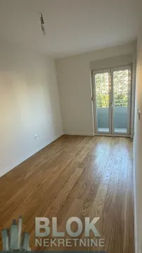 Rent, one bedroom apartment, 40m², Central Point, Podgorica - image 2