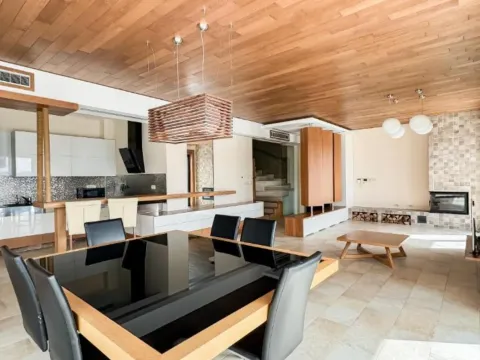 Rent, house, 300m², Dub, Kotor - image 17