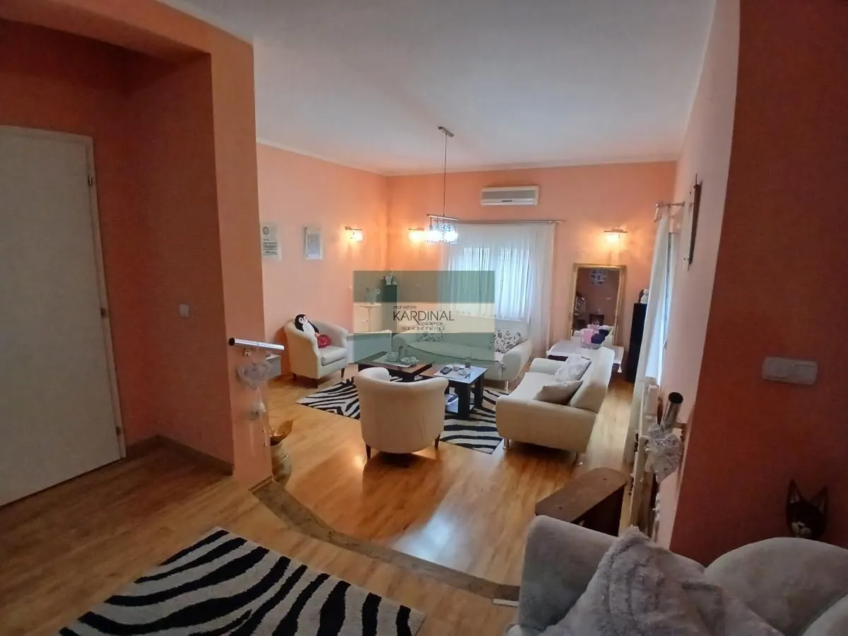 Prodaja, kuća, 334m², Tavrića obori, Jagodina