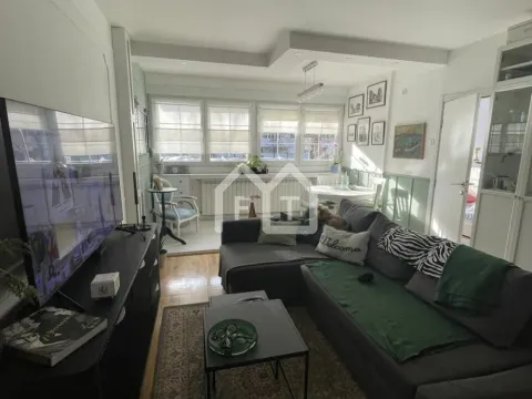 Sale, two bedroom apartment, 52m², Novi Beograd Blok 37, Novi Beograd Sve Podlokacije - image 2