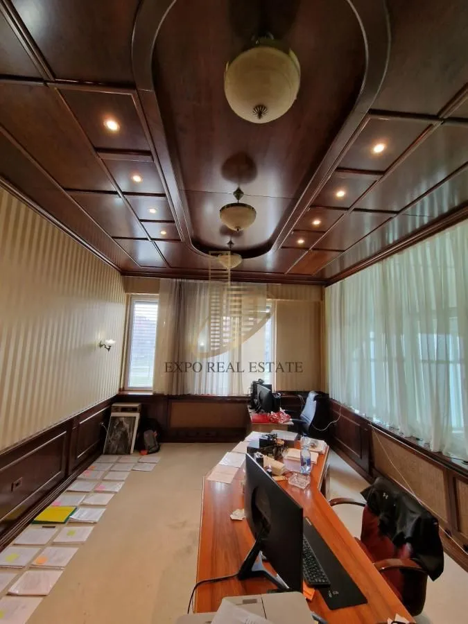 Rent, office space, 690m², Novo naselje, Novi Sad