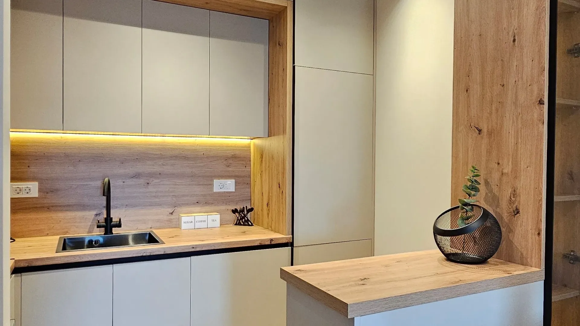 Izdavanje, jednosoban stan, 46m², New City, Podgorica