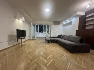 Izdavanje, trosoban stan, 51m², Zemun Centar, Zemun Sve Podlokacije - image 3