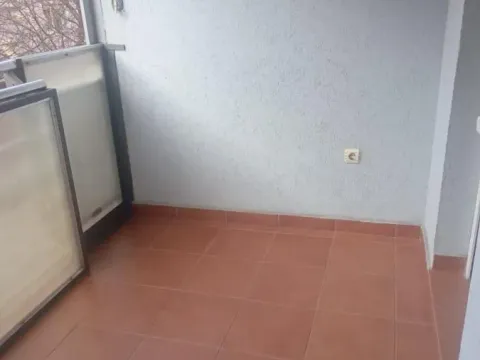 Izdavanje, dvosoban stan, 52m², Sajmište, Novi Sad - image 17