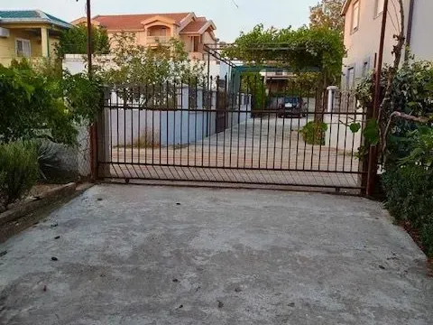 Rent, three bedroom apartment, 130m², Zabjelo, Podgorica - image 12
