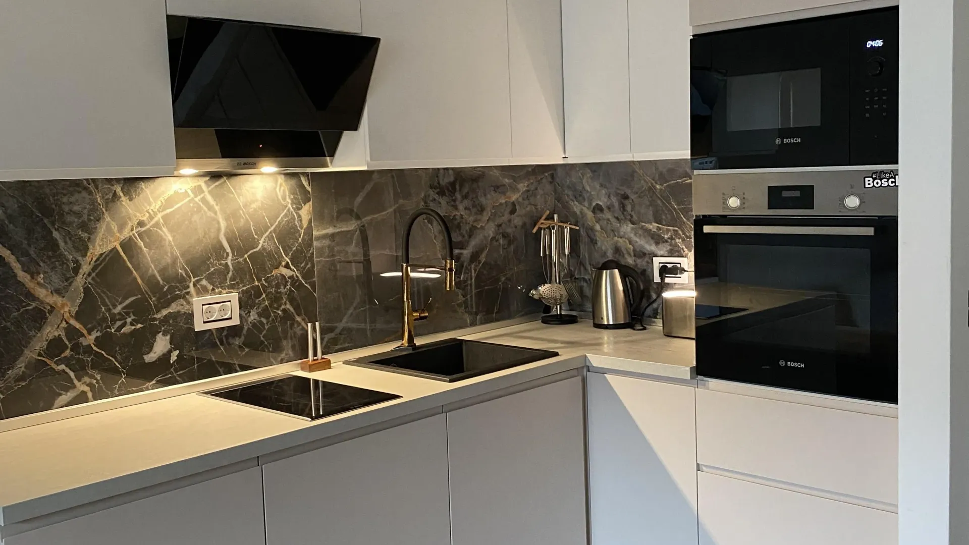 Izdavanje, dvosoban stan, 42m², Južni Bulevar, Vračar Sve Podlokacije