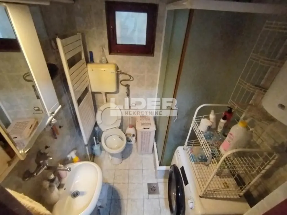 Sale, house, 84m², Uciteljsko Naselje, Zvezdara Sve Podlokacije