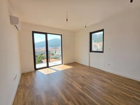 Prodaja, dvosoban stan, 46m², Budva, Crna Gora - image 13