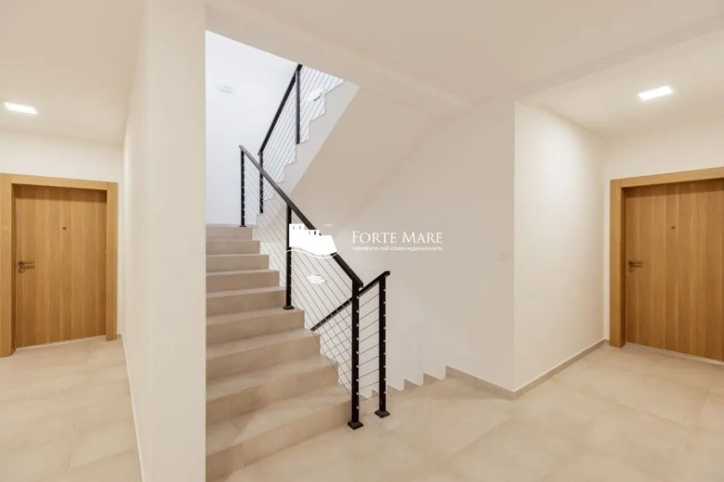 Prodaja, dvosoban stan, 100m², Sutorina, Herceg Novi