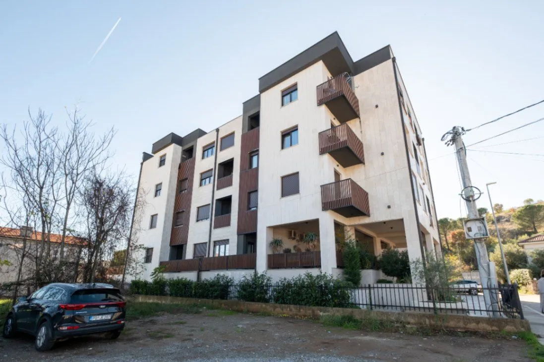 Prodaja, trosoban stan, 95m², Gornja Gorica, Podgorica