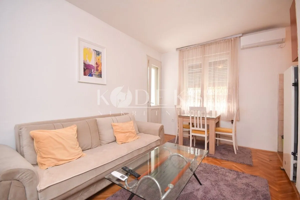 Rent, one bedroom apartment, 37m², Centar, Podgorica