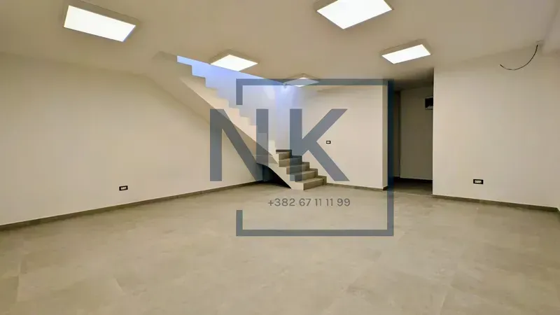 Rent, office space, 95m², City Kvart, Podgorica