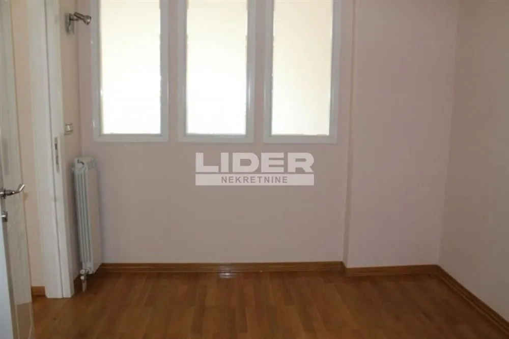 Sale, house, 215m², Savski Venac, Beograd