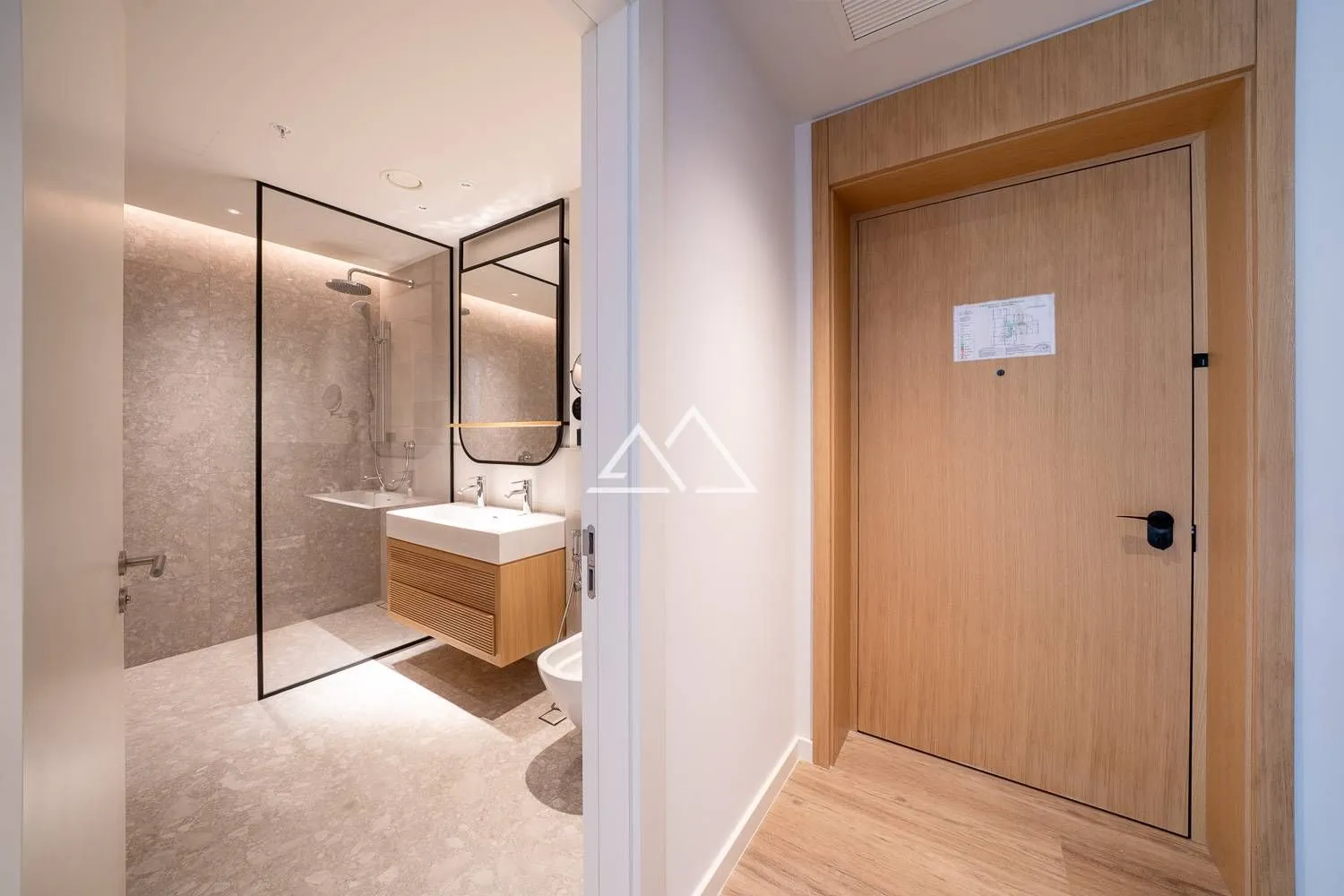 Sale, studio apartment, 43m², Tivat, Crna Gora