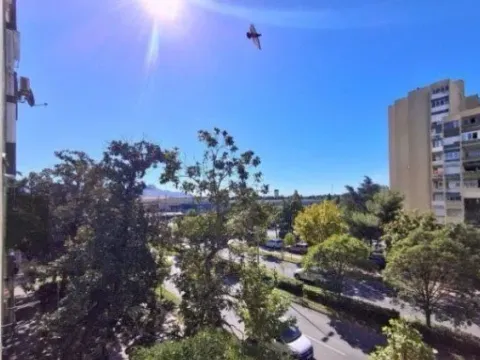 Izdavanje, jednosoban stan, 54m², Gintaš, Podgorica - image 10