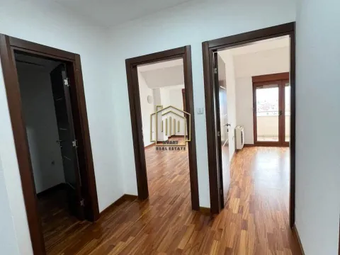 Prodaja, četvorosoban stan, 220m², Preko Morače, Podgorica - image 6