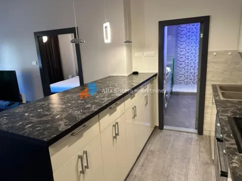 Izdavanje, dvosoban stan, 80m², Savski Venac, Beograd - image 8