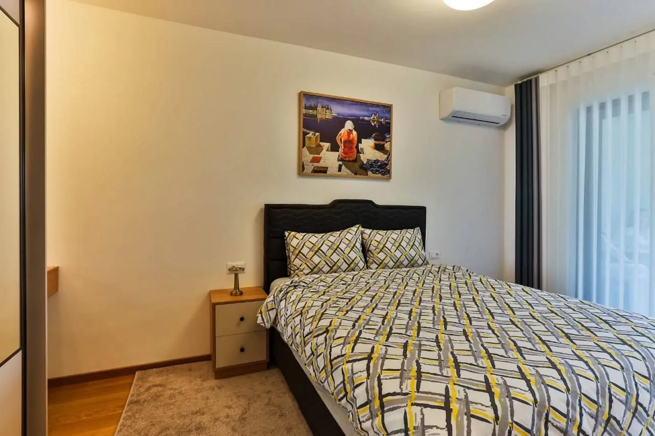 Izdavanje, jednosoban stan, 47m², Rozino, Budva