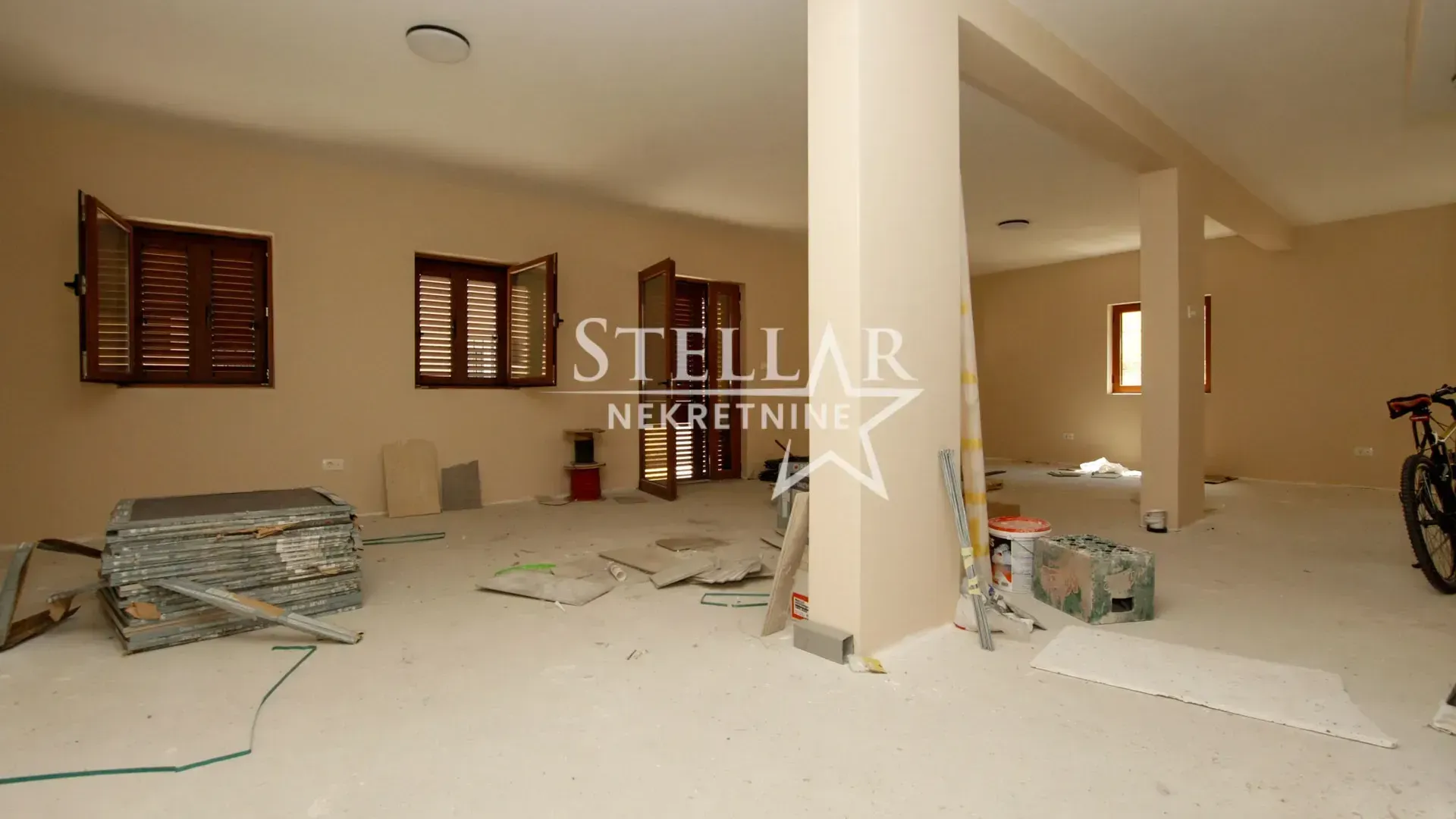 Rent, office space, 878m², Stara Varoš, Podgorica