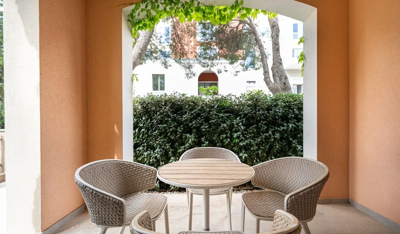 Prodaja, jednosoban stan, 56m², Luštica Bay, Tivat