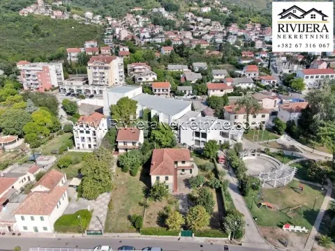 Prodaja, kuća, 235m², Bijela, Herceg Novi - image 9