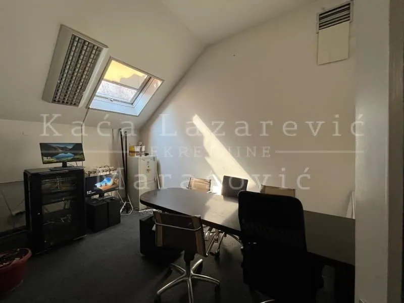 Sale, office space, 310m², Stari Grad, Beograd