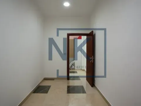 Izdavanje, poslovni prostor, 214m², Drpe Mandića, Podgorica - image 10