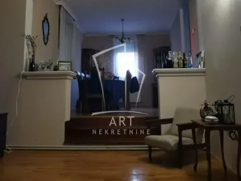 Prodaja, kuća, 265m², Voždovac Sve Podlokacije, Beograd - image 7