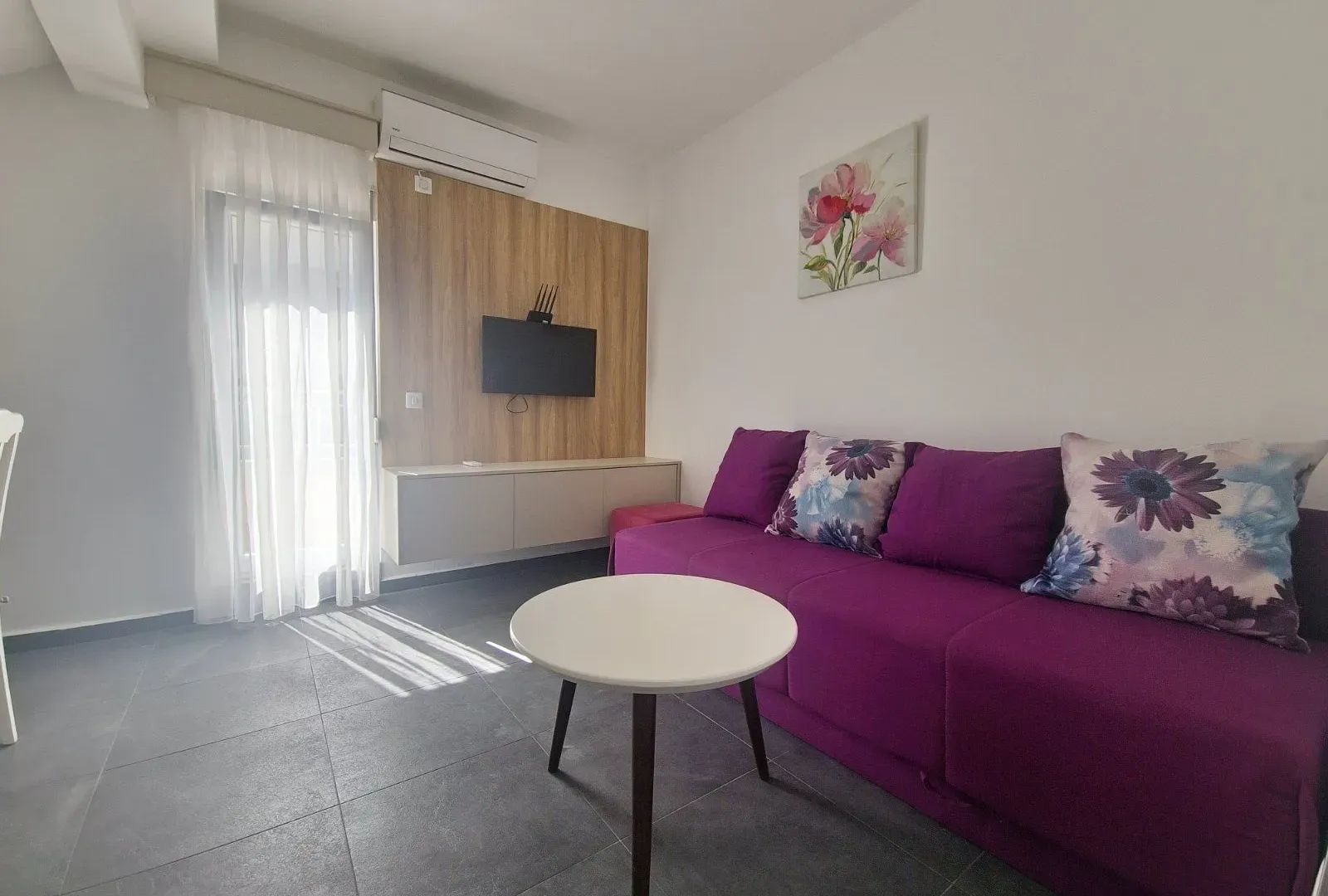Rent, one bedroom apartment, 45m², Lastva Grbaljska, Kotor