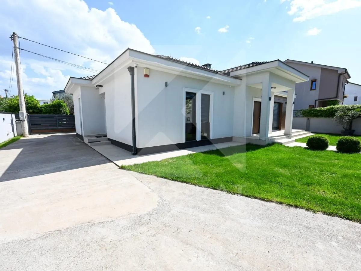 Rent, house, 170m², Dalmatinska ulica, Podgorica