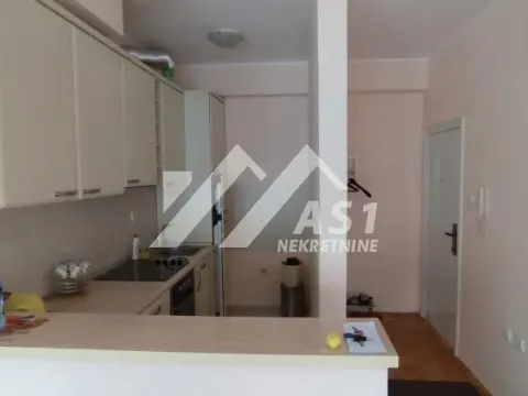 Izdavanje, trosoban stan, 67m², Avijatičarsko naselje, Novi Sad Sve Podlokacije - image 3