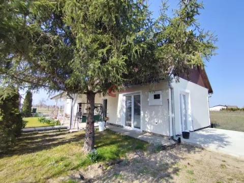 Prodaja, kuća, 113m², Bački Vinogradi, Subotica - image 3