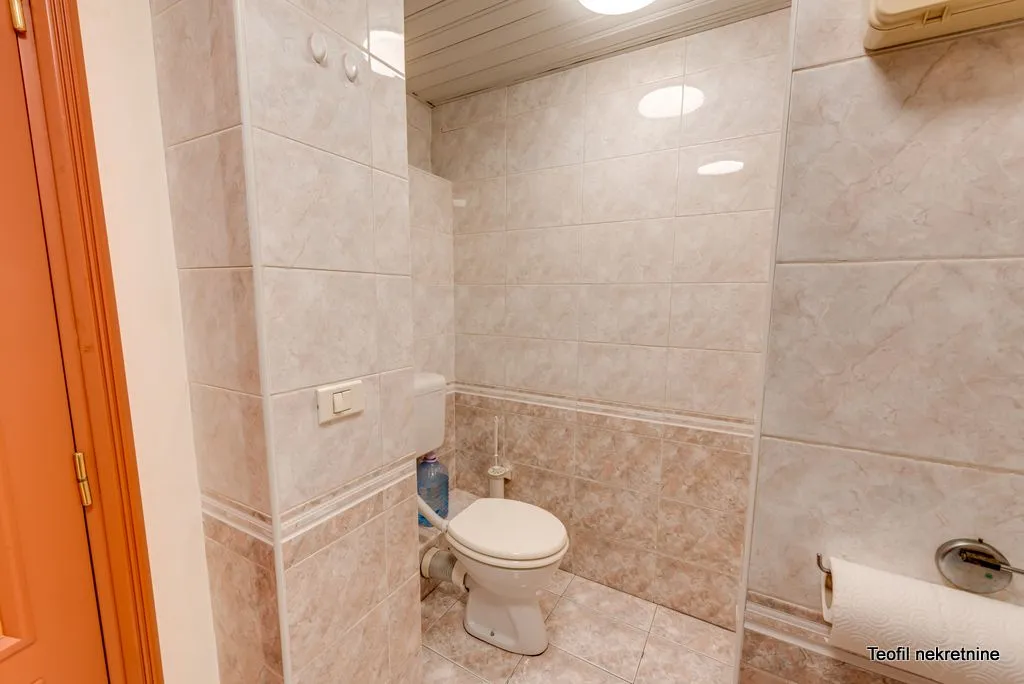 Sale, house, 285m², Bezanijska Kosa 1, Bežanijska Kosa Sve Podlokacije