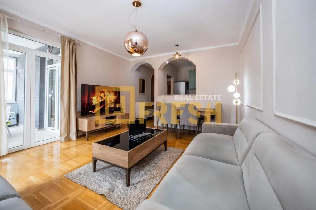 Prodaja, dvosoban stan, 70m², Cetinje, Crna Gora