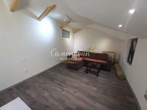 Izdavanje, kuća, 50m², Mali Mokri Lug, Zvezdara Sve Podlokacije - image 11