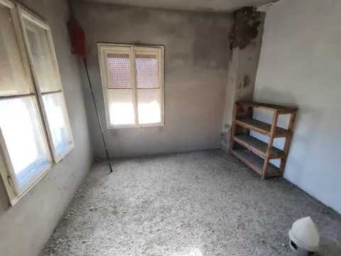 Prodaja, kuća, 232m², Bresje, Jagodina - image 8