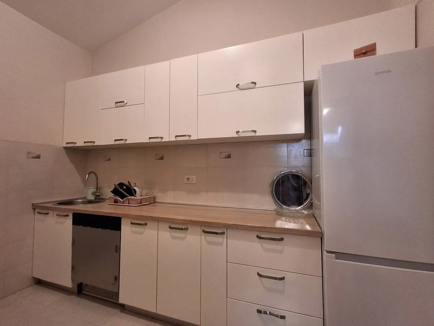 Prodaja, stan, 98m², Drač, Podgorica