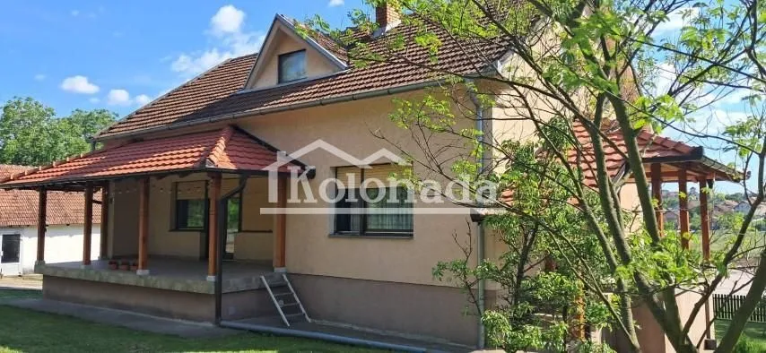 Sale, house, 310m², Sopot, Beograd