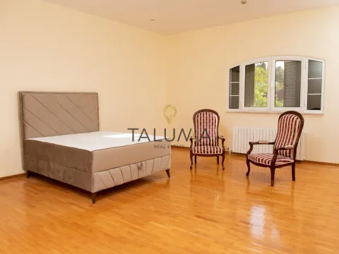 Sale, house, 450m², Zagorič, Podgorica - image 9