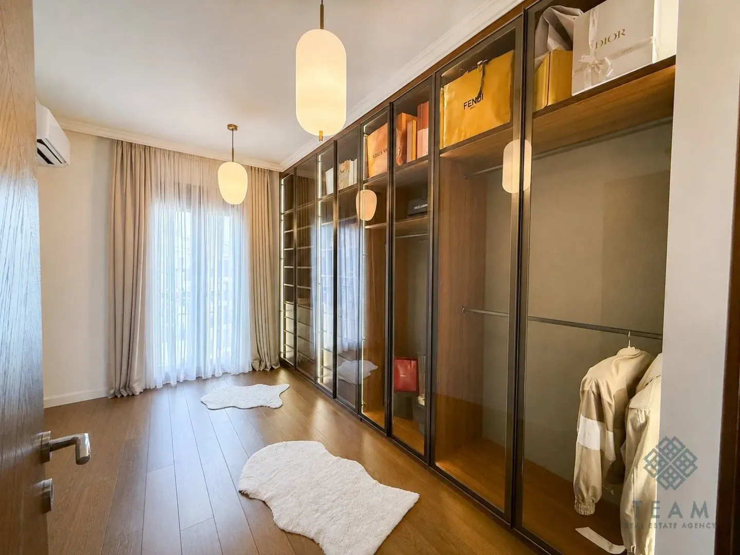 Izdavanje, dvosoban stan, 70m², Ljubović, Podgorica