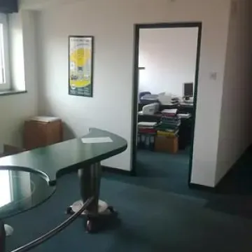 Izdavanje, poslovni prostor, 170m², Zemun Centar, Zemun Sve Podlokacije - image 4